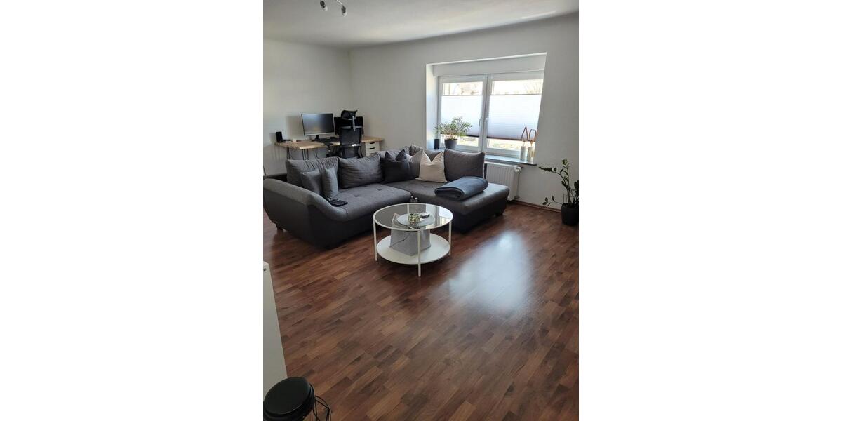 Etagenwohnung Schwalbach - 4 Zimmer, 100 m&sup2;, 750&euro; | Angebot:27637331
