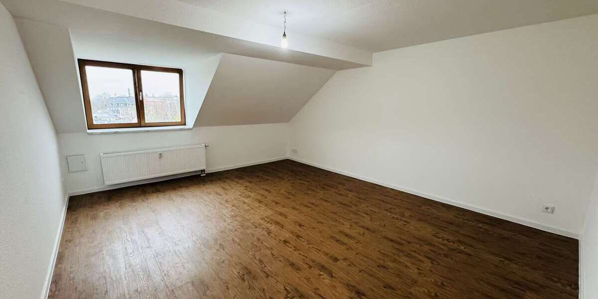 Etagenwohnung Chemnitz Zentrum - 3 Zimmer, 99 m&sup2;, 518&euro; | Angebot:27291754