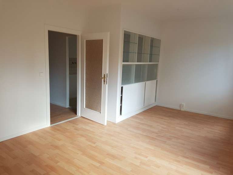 Etagenwohnung Cottbus Ströbitz - 2 Zimmer, 49 m&sup2;, 500&euro; | Angebot:27287525