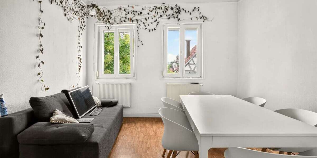 Etagenwohnung Schorndorf - 4 Zimmer, 135 m&sup2;, 1.300&euro; | Angebot:27255790