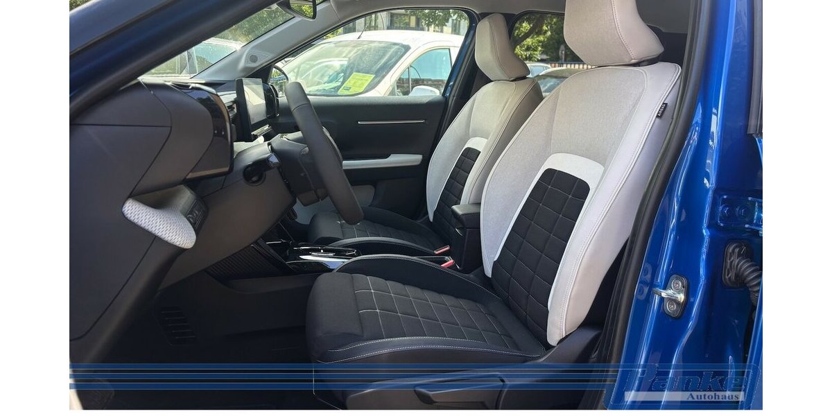 Citroen E-C3 EAT 80kW*LED*NAV*RFK*Carplay*Digital*PDC* 3.106 km 19.990 &euro; Berlin 13187