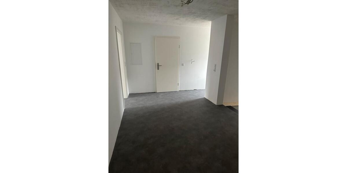 Etagenwohnung An der Schmücke - 4 Zimmer, 80 m&sup2;, 596&euro; | Angebot:27638143