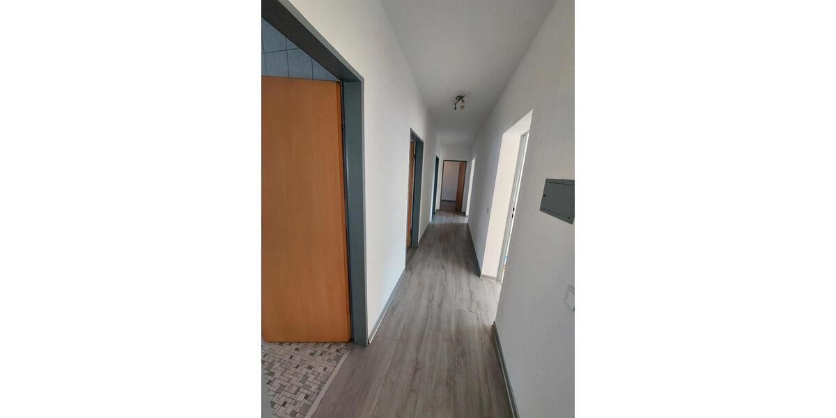 Erdgeschoßwohnung Saarlouis - 4 Zimmer, 85 m&sup2;, 1.000&euro; | Angebot:27651435