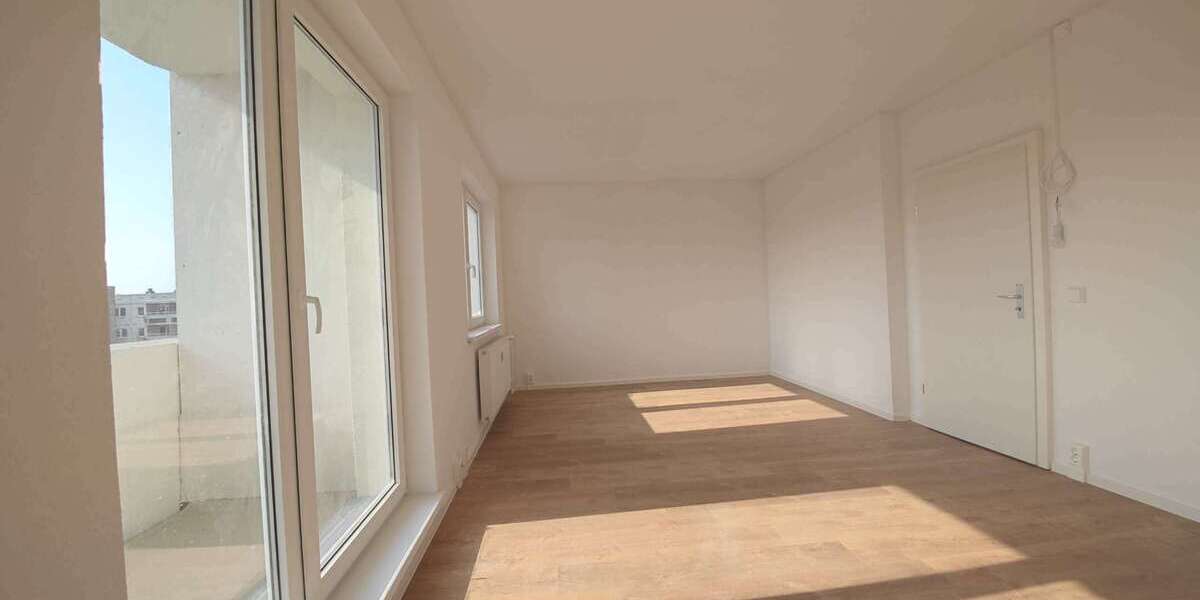 Etagenwohnung Halle Halle-Neustadt - 5 Zimmer, 103 m&sup2;, 785&euro; | Angebot:27252574