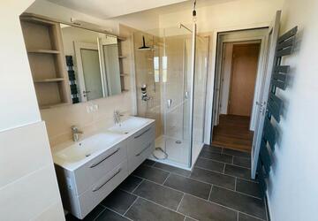 Wohnung Zeulenroda-Triebes Triebes - 4 Zimmer, 100 m&sup2;, 850&euro; | Angebot:27637995