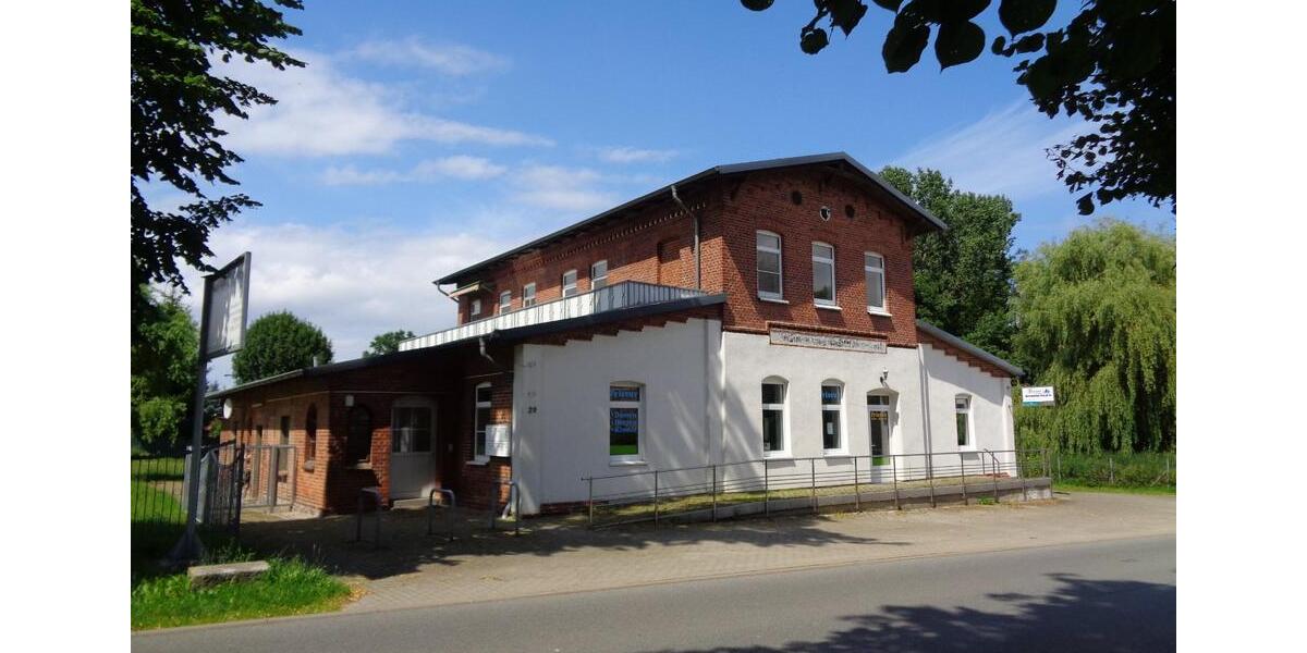 Erdgeschoßwohnung Neuburg - 4 Zimmer, 89 m&sup2;, 950&euro; | Angebot:27638536