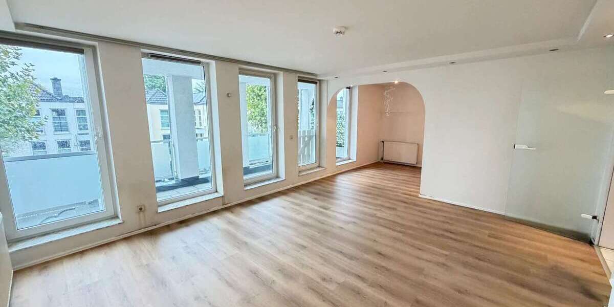 Etagenwohnung Hennef - 3 Zimmer, 89 m&sup2;, 870&euro; | Angebot:27657643