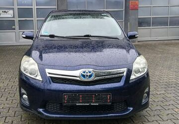 Toyota Auris 204.300 km 4.900 &euro; Schorndorf 73614