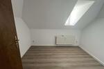 Dachgeschoßwohnung Reichenbach im Vogtland - 4 Zimmer, 77 m&sup2;, 380&euro; | Angebot:26168702