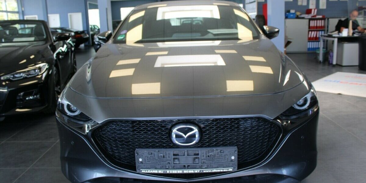 Mazda 3 SKYACTIVE-X M-Hybrid Drive 79.998 km 16.980 &euro; Euskirchen 53881