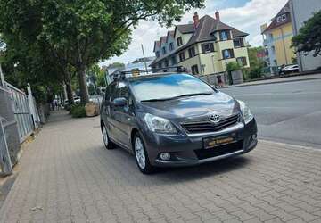 Toyota Verso 184.000 km 5.800 &euro; Offenbach 63071