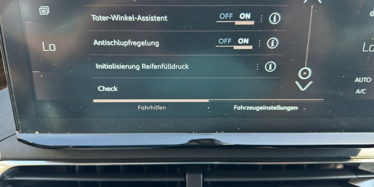 Peugeot 5008 GT Automatik *7-Sitze/Navi/SHZG/LED/T.Winkel/ 23.446 km 22.980 &euro; Bamberg 96052