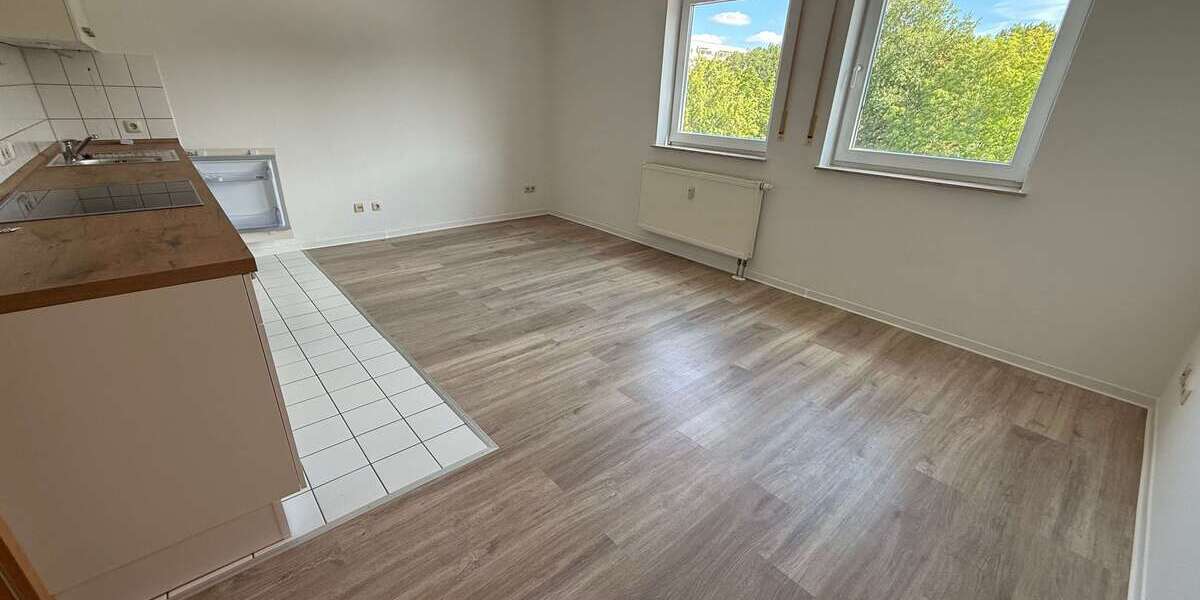 Etagenwohnung Chemnitz Bernsdorf - 1 Zimmer, 28 m&sup2;, 180&euro; | Angebot:27272145