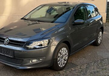 VW Polo 122.000 km 6.800 &euro; Berlin 13359