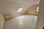 Dachgeschoßwohnung Wallerfangen - 3 Zimmer, 85 m&sup2;, 850&euro; | Angebot:27661607