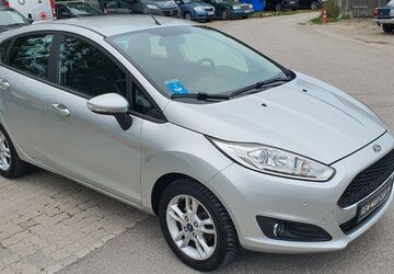 Ford Fiesta 27.960 km 8.499 &euro; Olching 82140