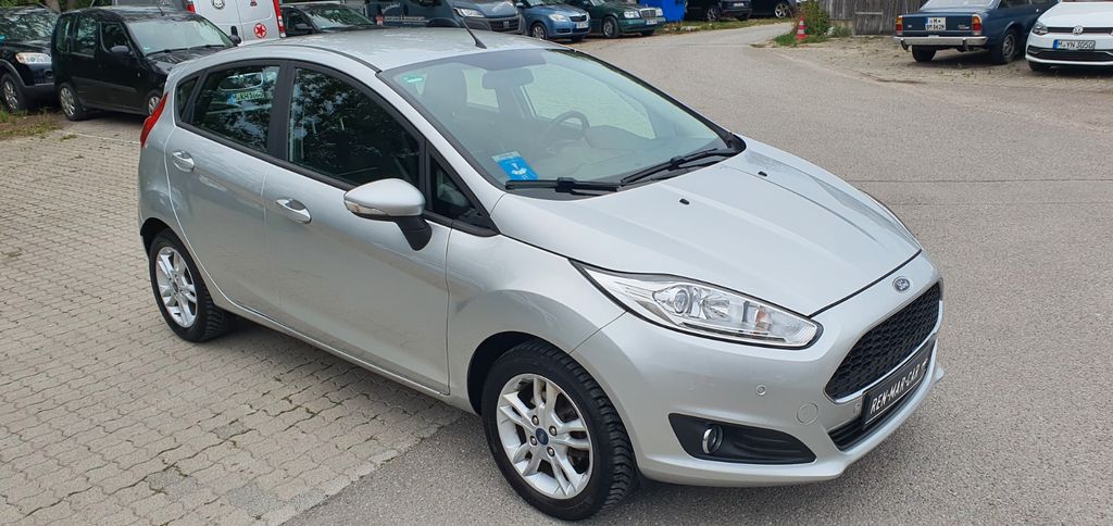 Ford Fiesta 27.960 km 8.499 &euro; Olching 82140