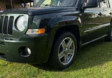 Jeep Patriot 165.000 km 4.900 &euro; Taunusstein, Stadt 65232