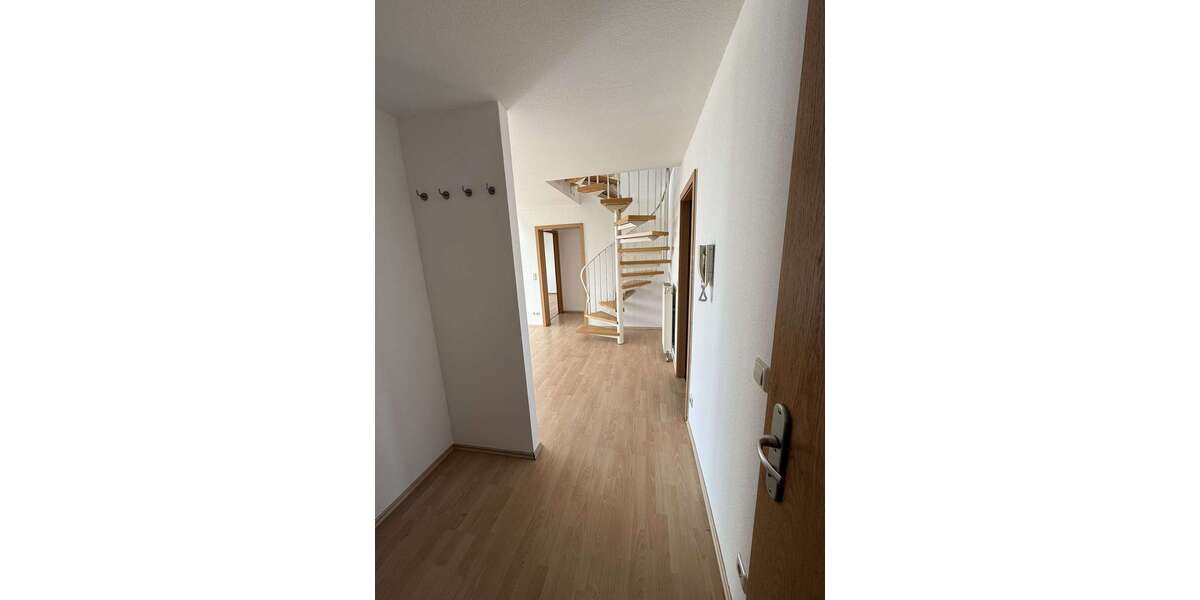 Etagenwohnung Kirchardt - 4 Zimmer, 100 m&sup2;, 1.100&euro; | Angebot:27657749