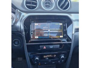 Suzuki Vitara 1.4 Boosterjet Hybrid Comfort + SHINKAI 53.235 km 19.450 &euro; Obrigheim-Asbach 74847