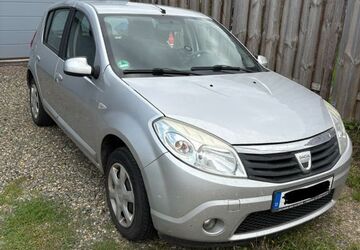 Dacia Sandero 152.653 km 1.490 &euro; Berßel 38835