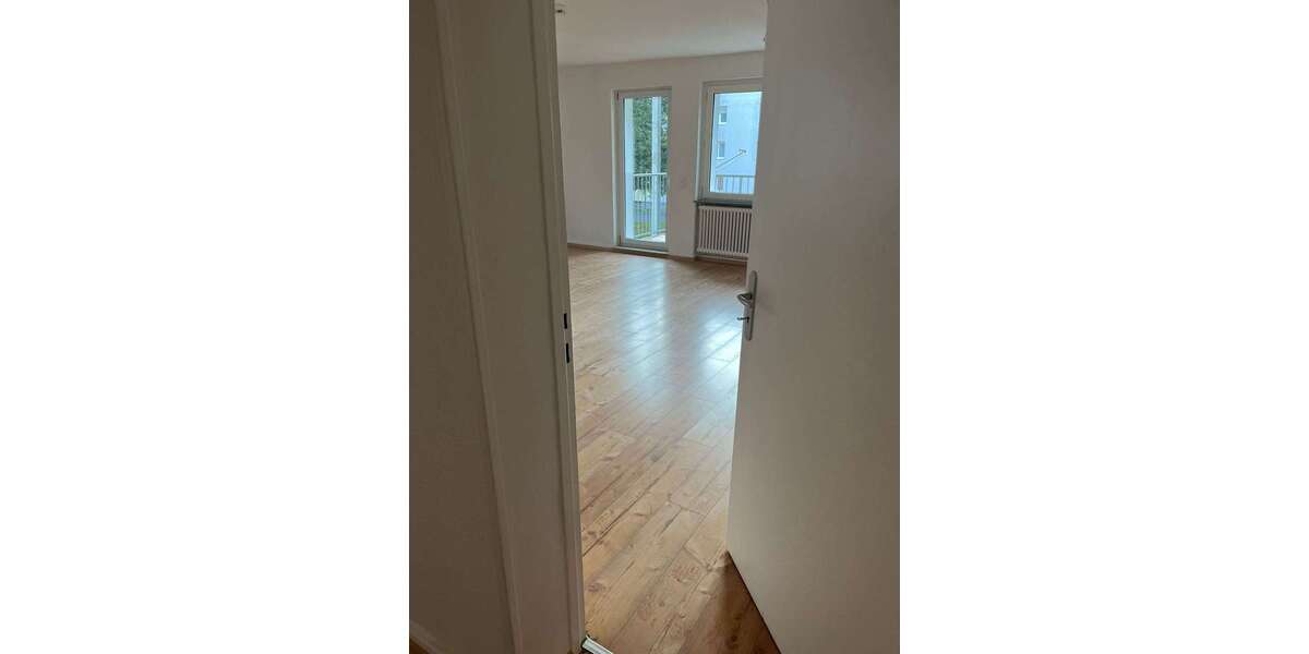 Etagenwohnung Wetzlar Altenberger Straße - 4 Zimmer, 131 m&sup2;, 1.000&euro; | Angebot:27286729