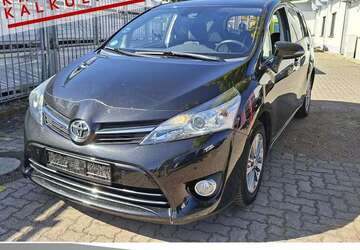 Toyota Verso 73.500 km 9.985 &euro; Achern 77855