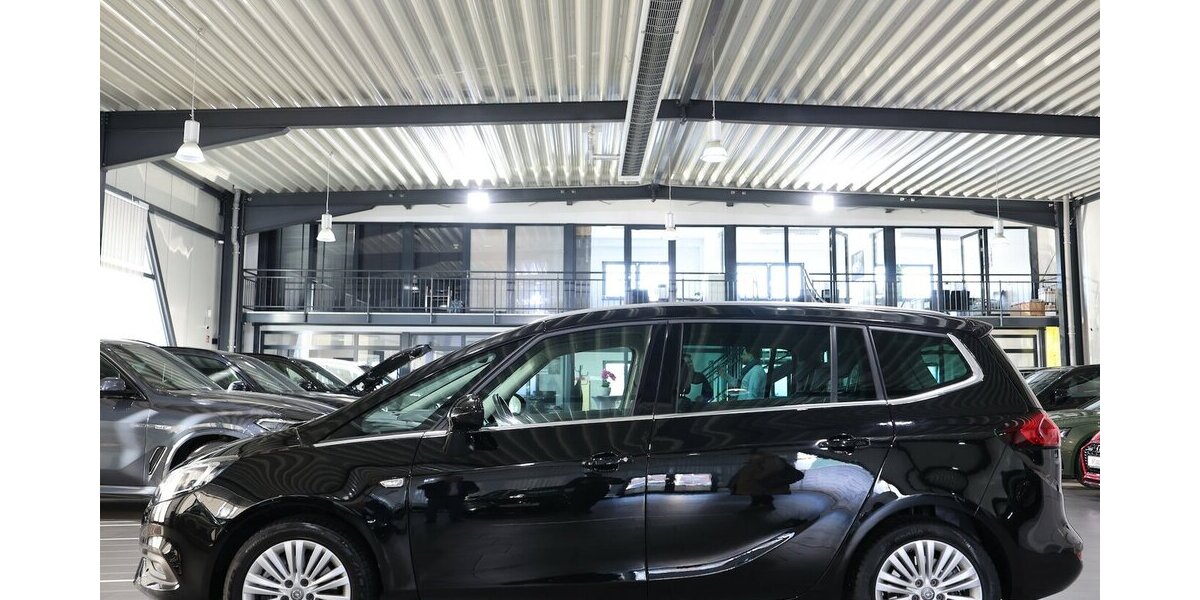 Opel Zafira C 1.6 SIDI T INNOVATION / 7-SITZER / LED 79.000 km 15.991 &euro; Hamm 59077