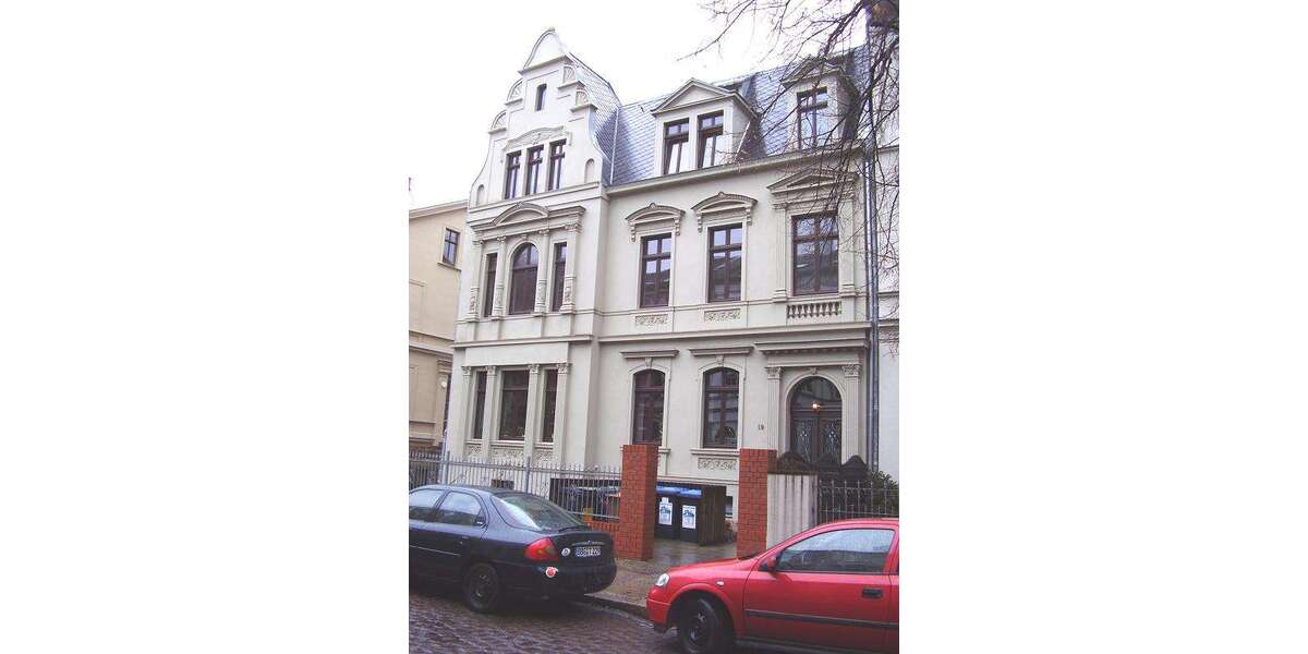 Etagenwohnung Halle - 4 Zimmer, 100 m&sup2;, 888&euro; | Angebot:27266830