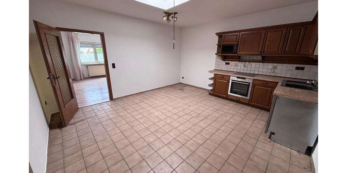 Etagenwohnung Pirmasens - 5 Zimmer, 130 m&sup2;, 924&euro; | Angebot:26729082