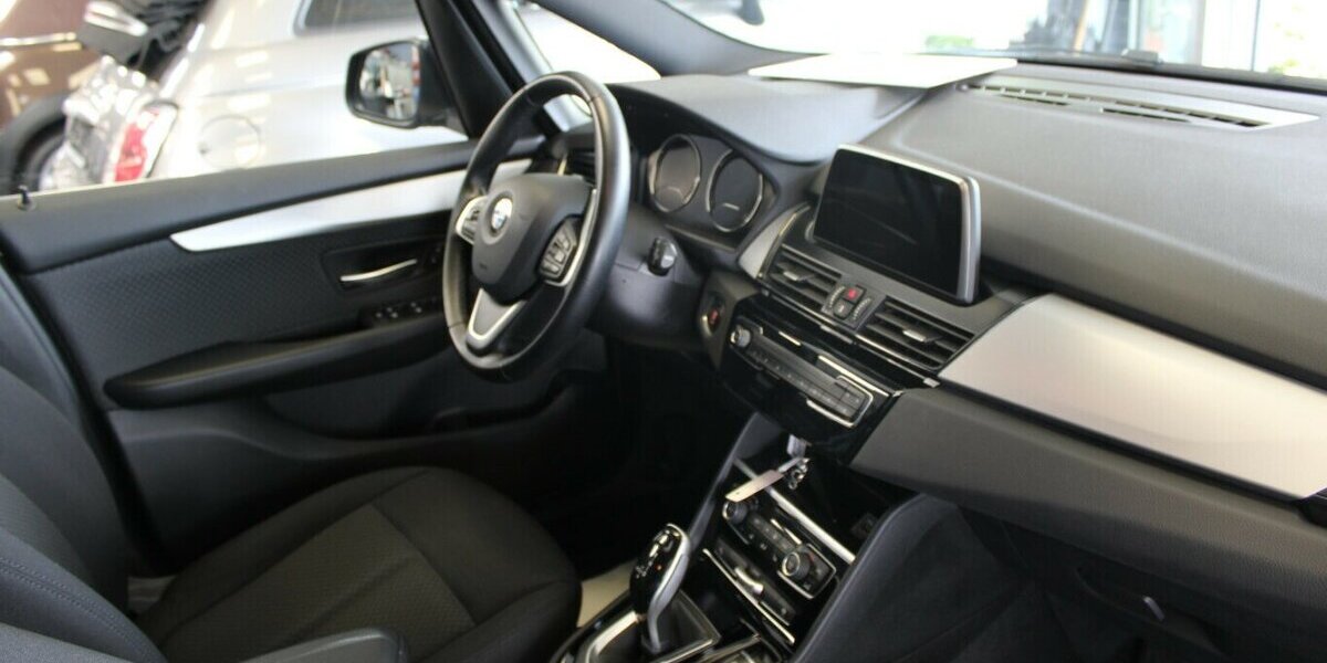 BMW 218 Gran Tourer Aut. Advantage 95.090 km 17.980 &euro; Euskirchen 53881