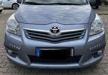 Toyota Verso 260.000 km 3.000 &euro; Rüsselsheim am Main, Stadt 65428