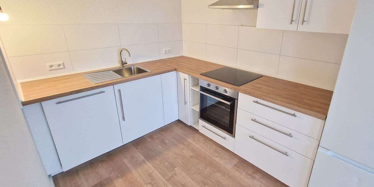 Etagenwohnung Halle Halle-Neustadt - 5 Zimmer, 81 m&sup2;, 650&euro; | Angebot:27252566