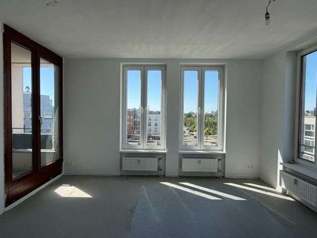 Etagenwohnung Berlin Hellersdorf - 4 Zimmer, 79 m&sup2;, 627&euro; | Angebot:27272507