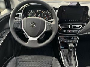 Suzuki SX4 S-CROSS 1.4 COMF.+ALLGRIP 6AT Comfort+ 5.000 km 30.990 &euro; Höhenkirchen-Siegertsbrun 85635