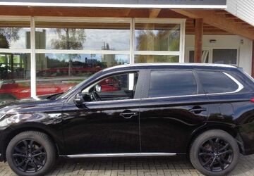 Mitsubishi Plug-in Hybrid Outlander 131.962 km 13.900 &euro; Bernau 79872